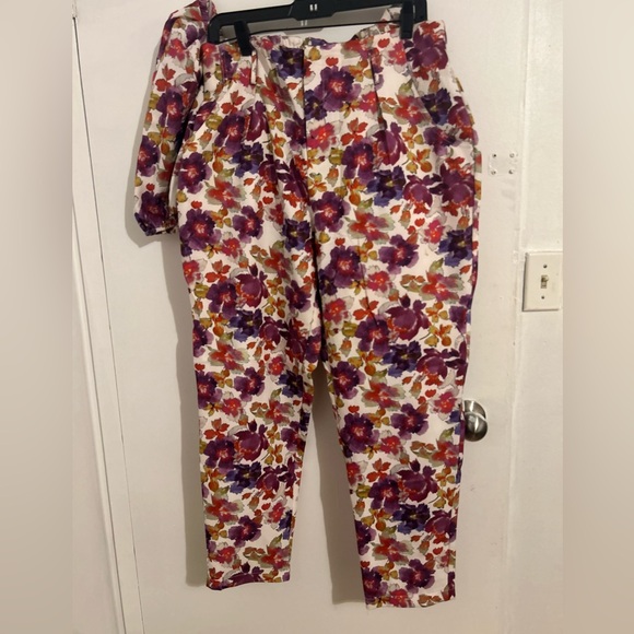 XL Colorful Flower Fashion 2 pc Set - Picture 3 of 3